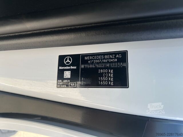 Panelvan MERCEDES-BENZ Vito 110 LANG 6G KLIMA TEMPOMAT 3-SITZE SCHRÄNKE