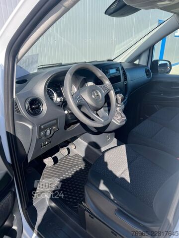 Panelvan MERCEDES-BENZ Vito 110 LANG 6G KLIMA TEMPOMAT 3-SITZE SCHRÄNKE