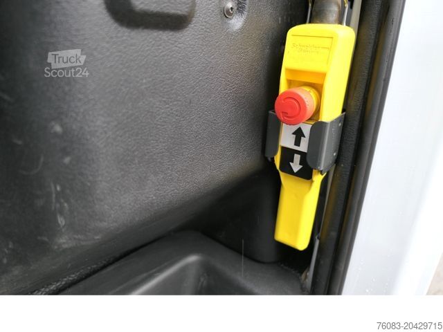 Kravas mikroautobuss ar pašizgāzēju RENAULT Master Maxi Doka 3 Seiten Kipper L=3,2m Klima AH