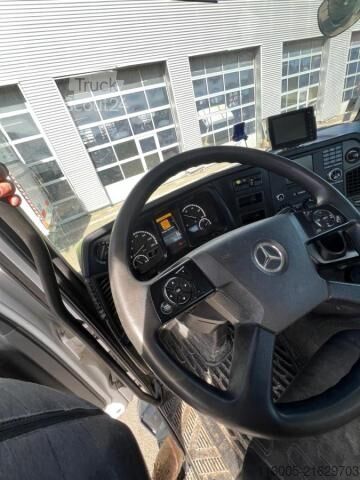 Camion scarrabile Mercedes-Benz Arocs 3243