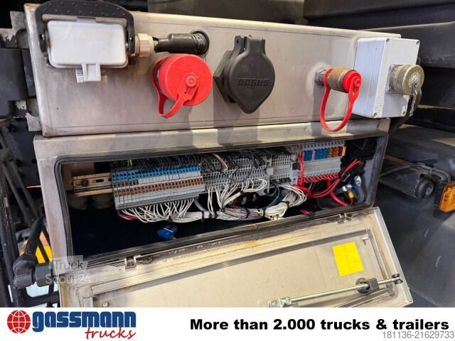 Agricultural machine  Seitliche Aufnahmeplatte für Schneepflug