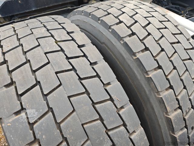 Standard tractor unit RENAULT T520 High Edition Show Truck Vollausstatt.