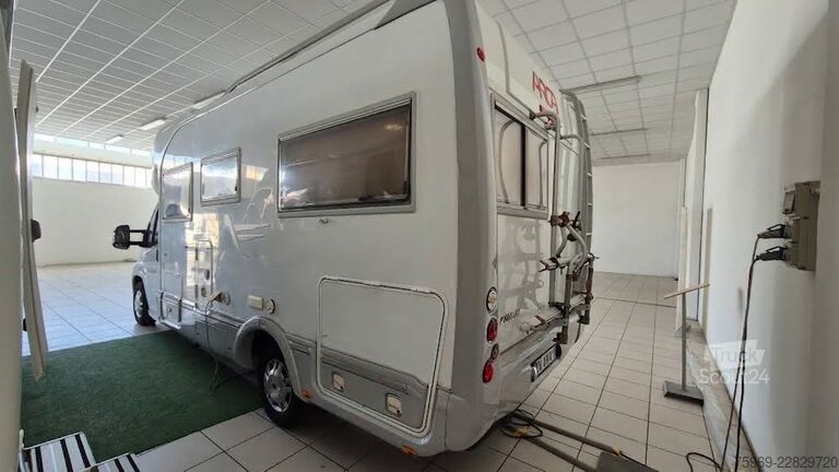 Camper semintegrato Arca P680 LSX