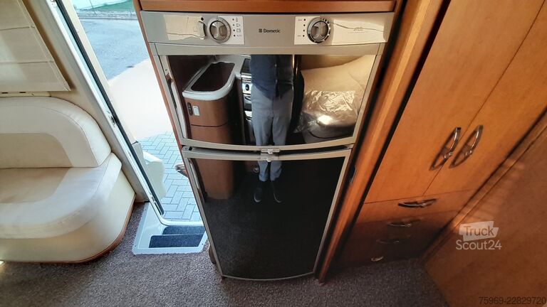 Camper semintegrato Arca P680 LSX