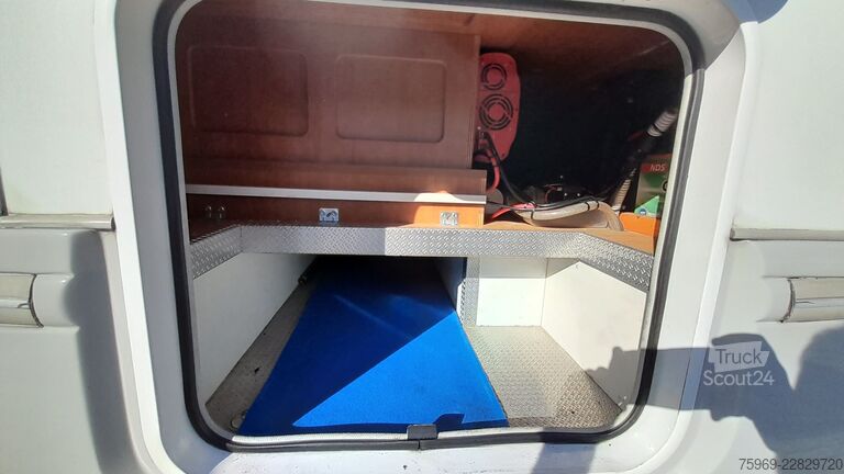 Camper semintegrato Arca P680 LSX