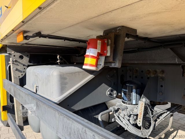 Kylbil MERCEDES-BENZ 2540 LL 6x2/4 Kühlkoffer 8.2m LBW 2,5t  Carrier