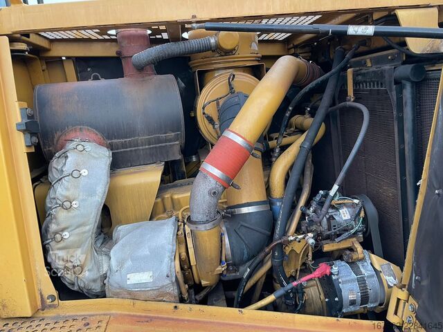 Nivelační stroj Caterpillar D8T - 2021 Rebuild CE / EPA