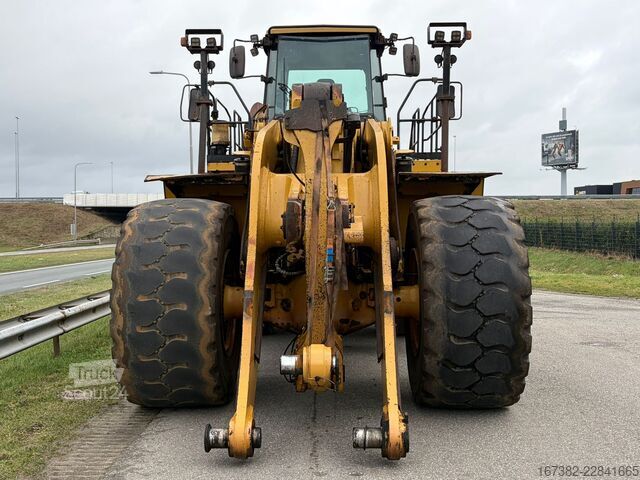 Yükleyici Caterpillar 988K