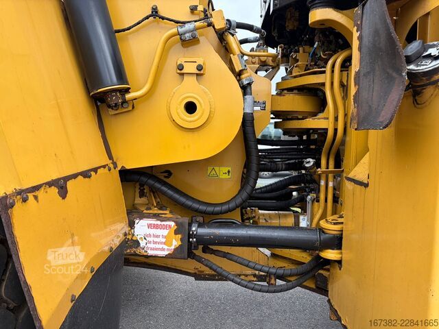 Yükleyici Caterpillar 988K