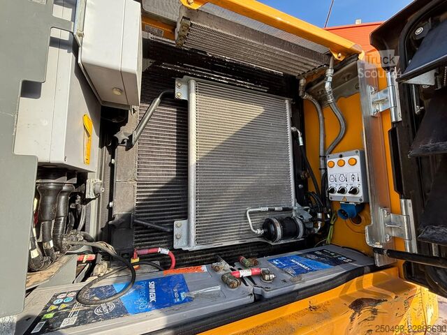 Nedrivningsmaskine Liebherr L22M Litronic GRAB / LIFTING CABIN