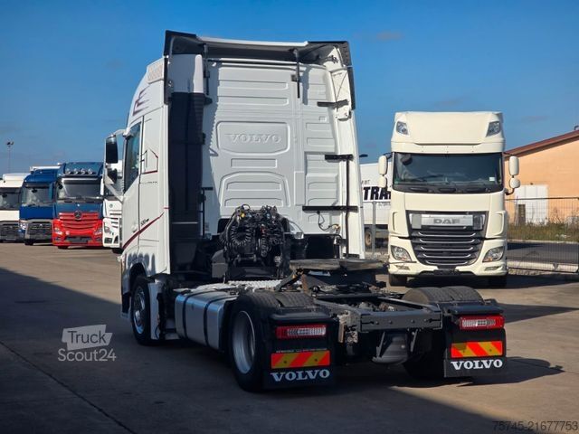 Cabeza tractora de gran volumen VOLVO FH 500 *VERSTELLBARE SATTELKUPPLUNG*ACC*PARKCOOL