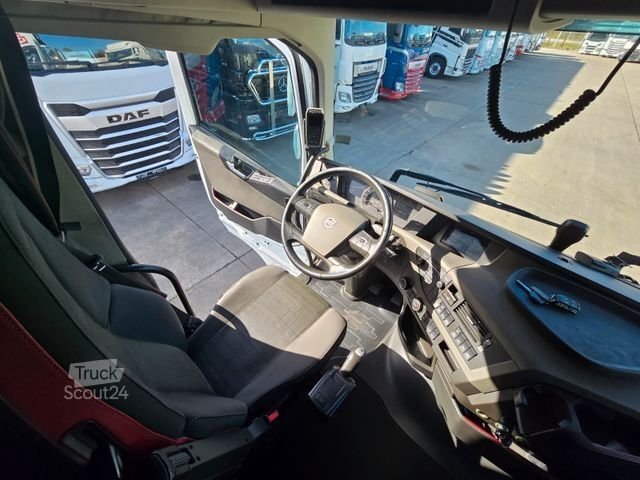 Cabeza tractora de gran volumen VOLVO FH 500 *VERSTELLBARE SATTELKUPPLUNG*ACC*PARKCOOL