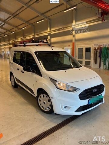 Augsta jumta universālis Ford Transit Connect van