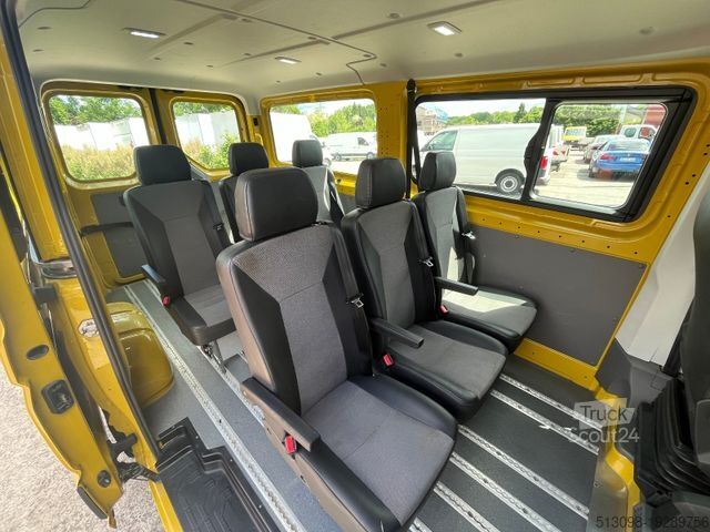 Miniautocarro VOLKSWAGEN CRAFTER 2.0TDI 8 SITZER TEMP. KLIMA AHK 1.HAND