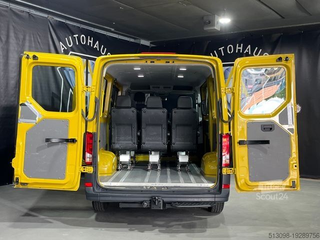 Miniautocarro VOLKSWAGEN CRAFTER 2.0TDI 8 SITZER TEMP. KLIMA AHK 1.HAND