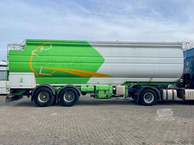 Silo Leveques TSCI, AUGER, HATZ diesel? 7 COMPARTMENTS.  Grea...