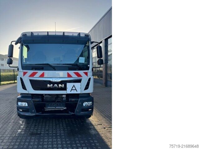 Furgoneta MAN 26.340 6x2 TGM Zöller Medium XL-S 22