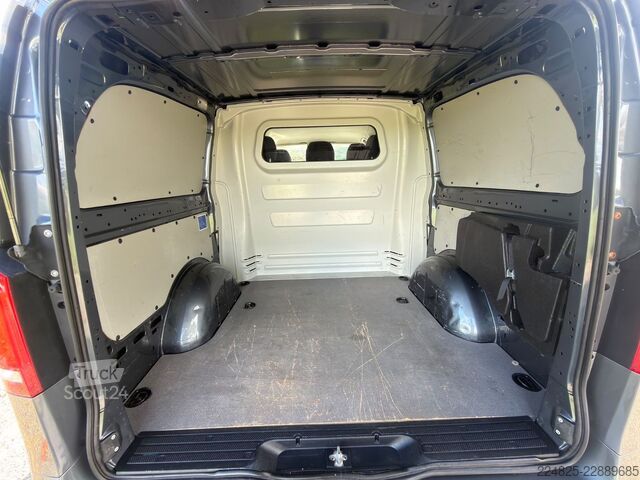 Minibus MERCEDES-BENZ VITO 114 CDI*5SITZER*4MATIC*2017*AUTOMATIK*EURO6