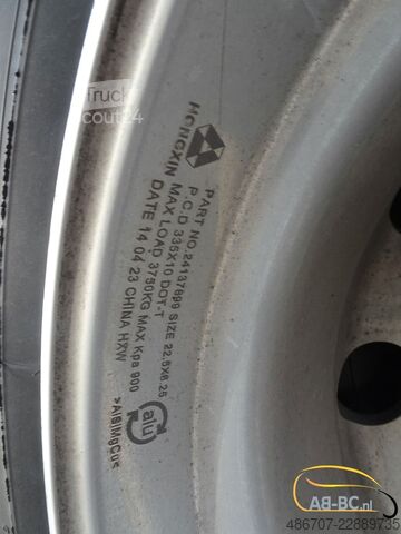 Autokar SCANIA Higer Touring HD 51 Sitze EURO 6