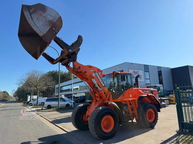 Yükleyici DOOSAN DL 300-5 - *1508h* - HOOGKIEPBAK / HIGH LIFT BU...
