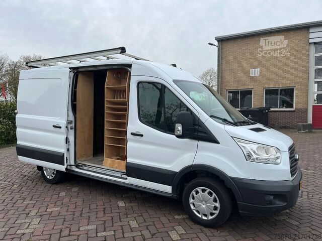 سيارة أجرة مزدوجة Ford Transit FCD