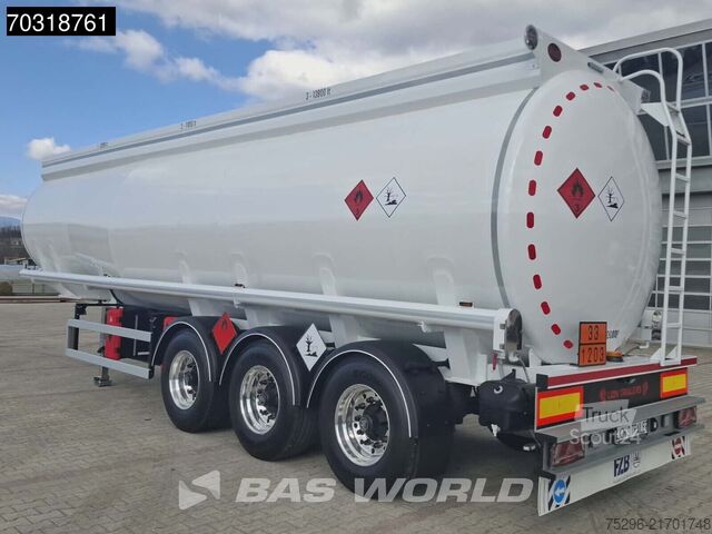 شاحنة صهريج Lion Trailer LT 3 axles