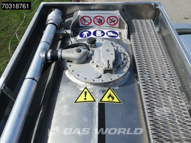 شاحنة صهريج Lion Trailer LT 3 axles