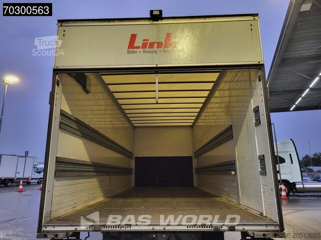 Kofer Mercedes Atego 818 4X2 8tonner Automatic 1500kg Ladebord...