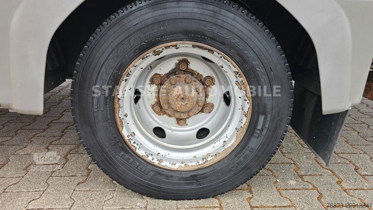Skåpbil MERCEDES-BENZ ATEGO 816 KLIMA BLAT / LÜFT Wechselfahrgestell