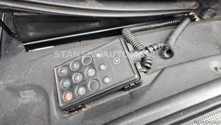 Skåpbil MERCEDES-BENZ ATEGO 816 KLIMA BLAT / LÜFT Wechselfahrgestell
