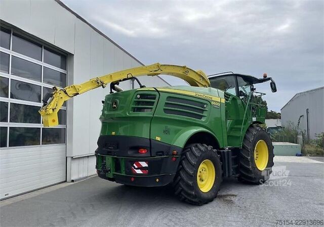  John Deere 8600 mit 460 Plus Stalkbuster