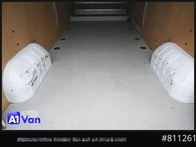 Dodávka s vysokou střechou RENAULT Master 135 dci Kasten, Klima, 3-Sitzer, 3,5t