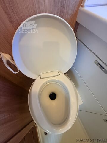 عربة التخييم/عربة سكن متنقلة Fiat Ducato Weinsberg Carabus 600K | 2023 | EURO 6 | Venditore professionale