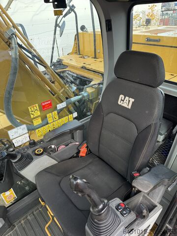 Pelle sur chenilles Caterpillar 320-07 NG