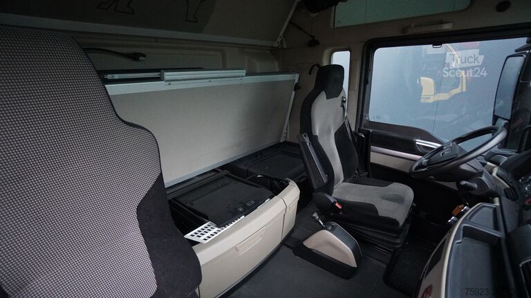 Volume SCM MAN TGX 18.500 XXL MEGA 752.000KM