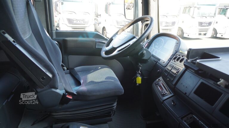 Zware belasting MAN TGA 41.530 8X4 PUSH AND PULL 180 TON'S RETARDER...