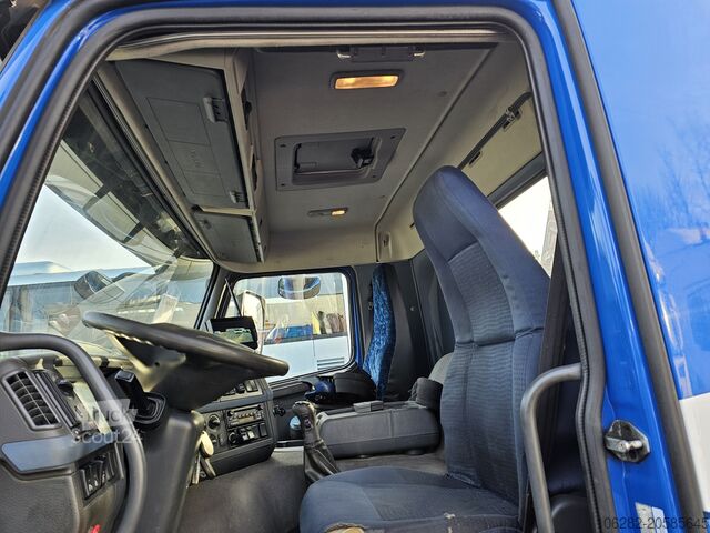 Camión volquete trilateral Volvo FM9 340HP Kran FASSI F95A.24 Blatt/Blatt