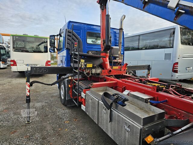 Trismerni tovornjak s samopostrežnim vozilom Volvo FM9 340HP Kran FASSI F95A.24 Blatt/Blatt