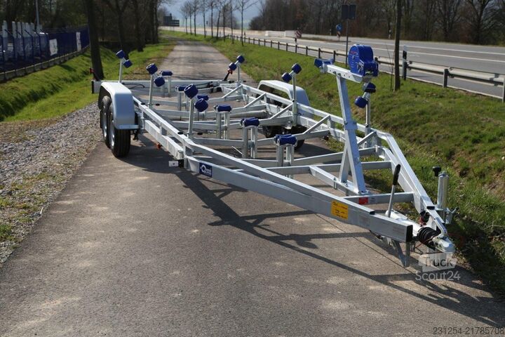 ремарке за лодки Blyss P3520HT Bootsanhänger 3500kgGG 900x255cm