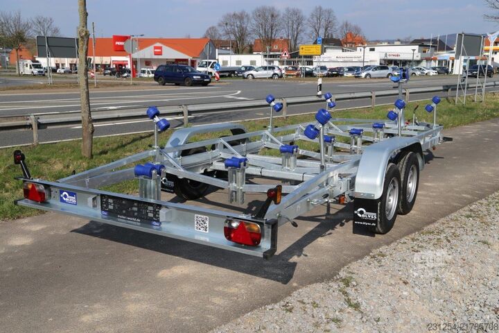 ремарке за лодки Blyss P3520HT Bootsanhänger 3500kgGG 900x255cm