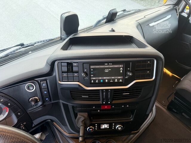 ανατρεπόμενο φορτηγό Iveco S-WAY 570