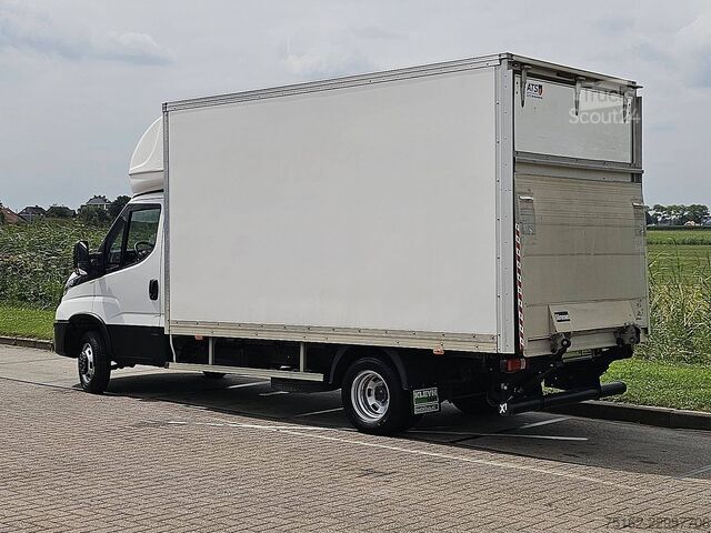 IVECO DAILY 35C16 bakwagen laadklep! IVECO DAILY 35C16 Bakwagen Laadklep!