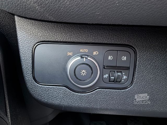 Furgoneta de caja alta MERCEDES-BENZ Sprinter 317 CDI 3665 Klima 360 SHZ MBUX