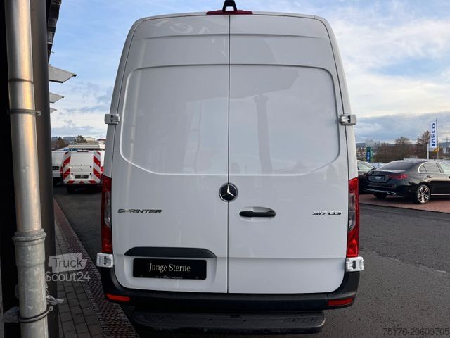 Fourgon surélevé MERCEDES-BENZ Sprinter 317 CDI 4325 9G Klima Kamera