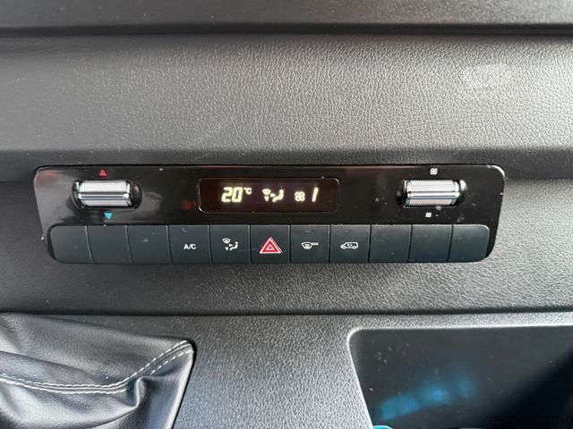 Furgoneta MERCEDES-BENZ Sprinter 317 CDI 3665 Klima 360 SHZ MBUX