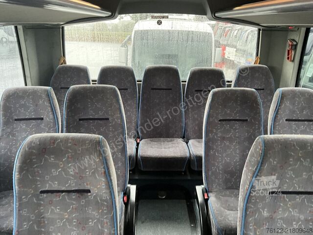 Tilausajobussi Temsa Safari