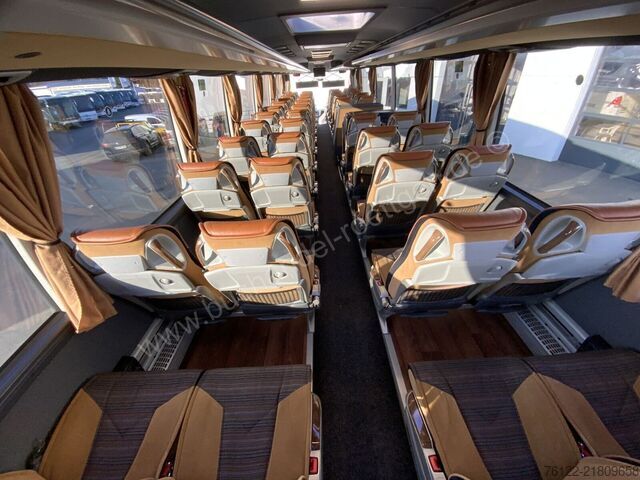 Autobus granturismo Mercedes-Benz Tourismo L 17 RHD