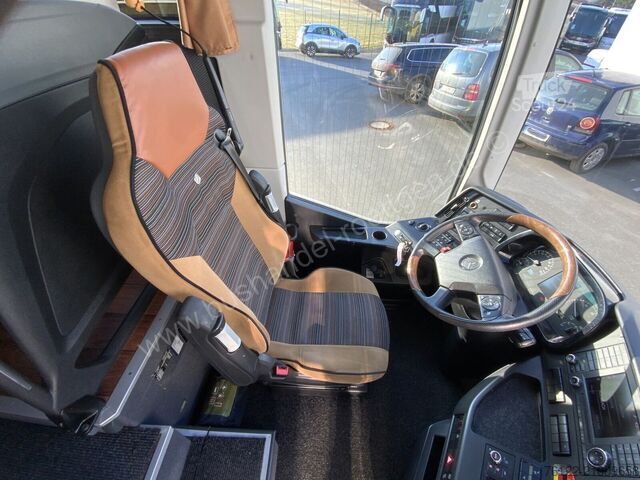 Autobus granturismo Mercedes-Benz Tourismo L 17 RHD