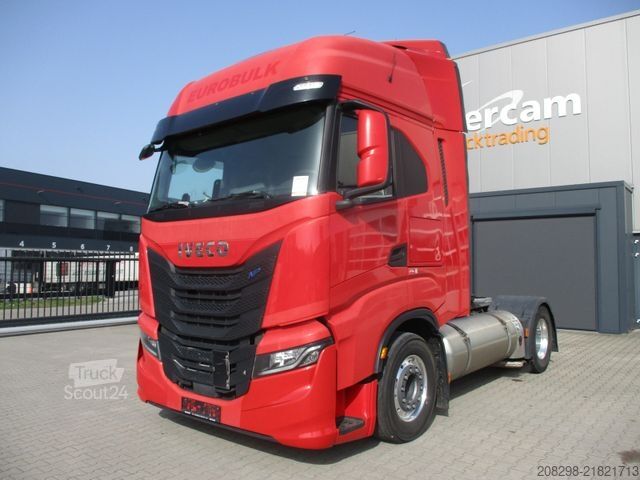 Standard dragbil IVECO S WAY 460 LNG | AIRCO | INTARDER | 2 BEDS | CC |