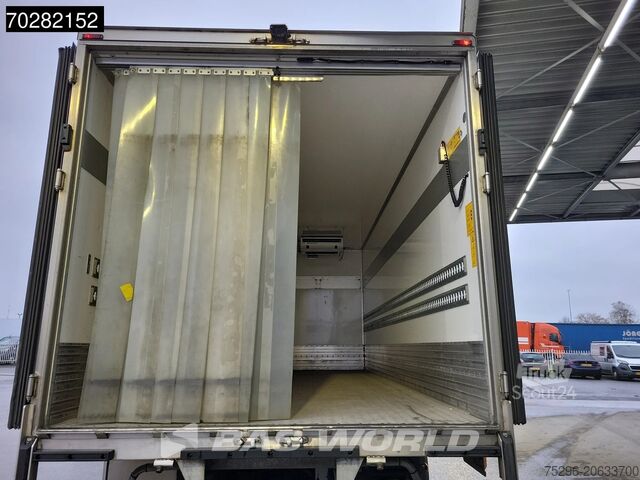 Transport réfrigéré/congélé Mercedes Atego 1524 Atego 4X2 15tonner Thermo king T-120...